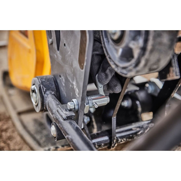 Вибрационная плита прямоходная аккумуляторная POWERSHIFT DeWALT DCPS7154N, без акб и з/у