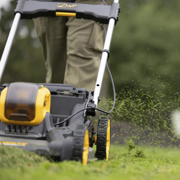 Газонокосарка акумуляторна самохідна DeWALT DCMWP500N, без акб та з/п