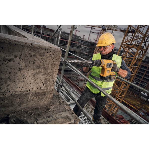 Аккумуляторный перфоратор SDS-Max DeWALT DCH481N, без акб в чемодане
