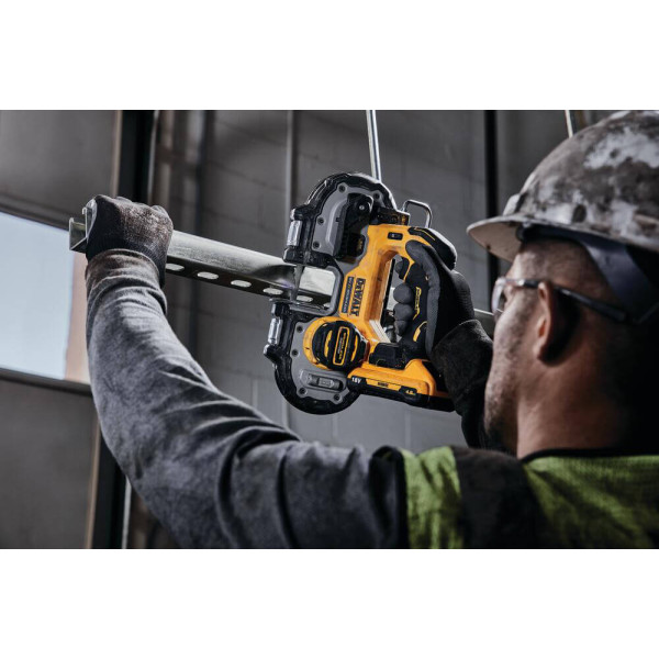 Аккумуляторная ленточная пила DeWALT DCS377NT, без акб в TSTAK