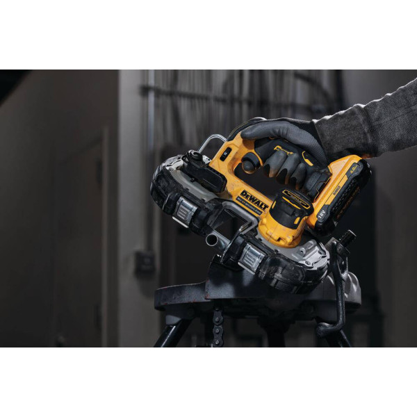 Аккумуляторная ленточная пила DeWALT DCS377NT, без акб в TSTAK