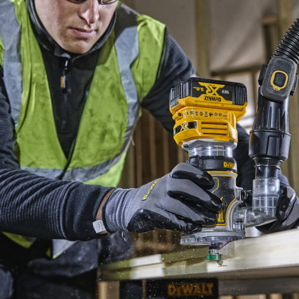 Аккумуляторный фрезер DeWALT DCW604N, без акб